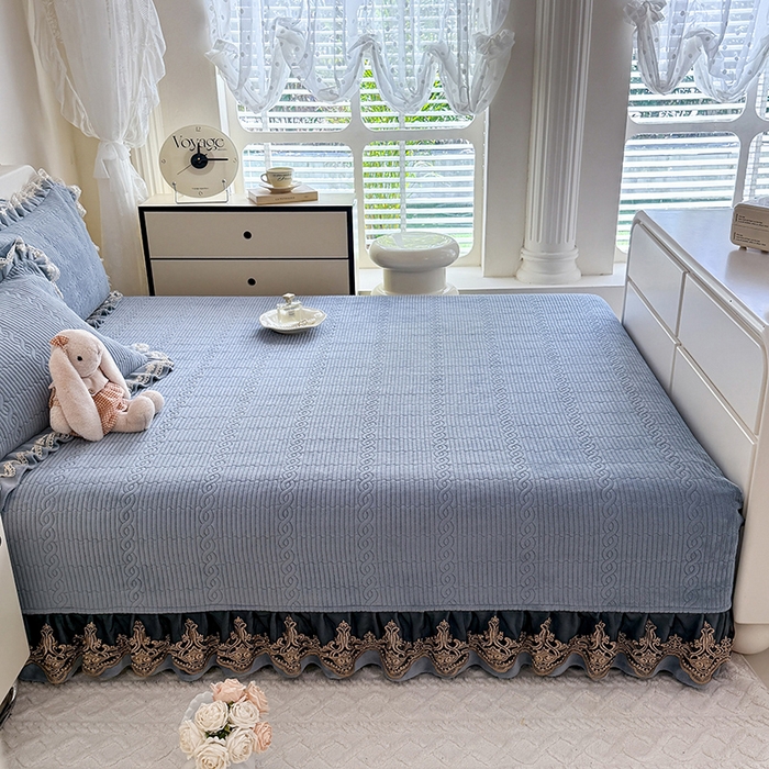 91家纺网 家纺一手货源 找家纺 美达家纺 2025新款牛奶绒纯色夹棉榻榻米 牛奶绒榻榻米-雾蓝