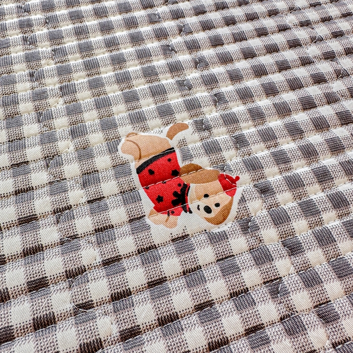 91家纺网 家纺一手货源 找家纺 岚吉家纺 2025新款全棉133*72宝宝绒棉加绒一面纯棉一面牛奶绒双面可用单床盖学生床床垫 床盖单件 灰格腊肠狗