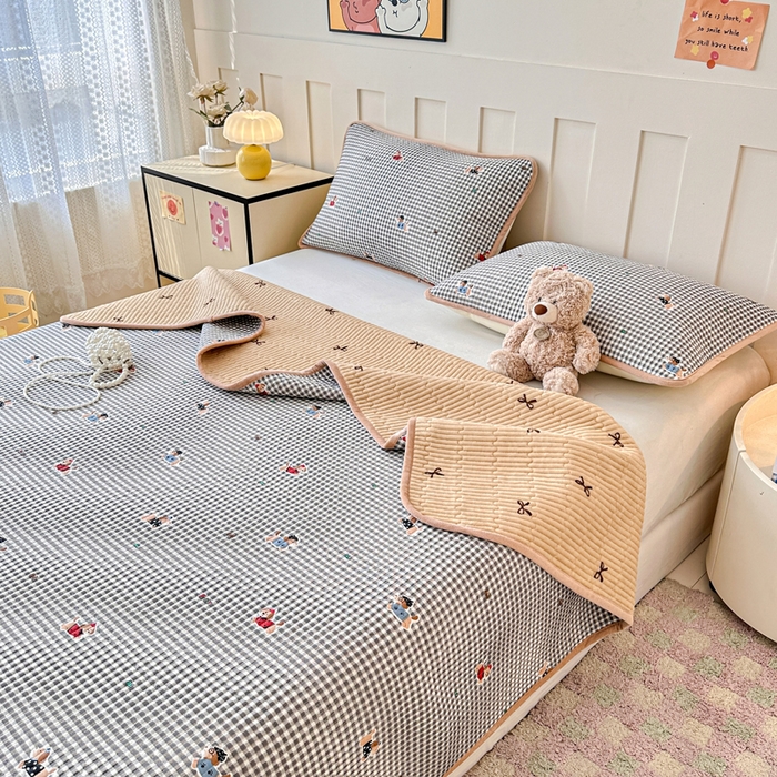 91家纺网 家纺一手货源 找家纺 岚吉家纺 2025新款全棉133*72宝宝绒棉加绒一面纯棉一面牛奶绒双面可用单床盖学生床床垫 床盖单件 灰格腊肠狗