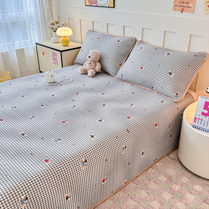 91家纺网 家纺一手货源 找家纺 岚吉家纺 2025新款全棉133*72宝宝绒棉加绒一面纯棉一面牛奶绒双面可用单床盖学生床床垫 床盖单件 灰格腊肠狗