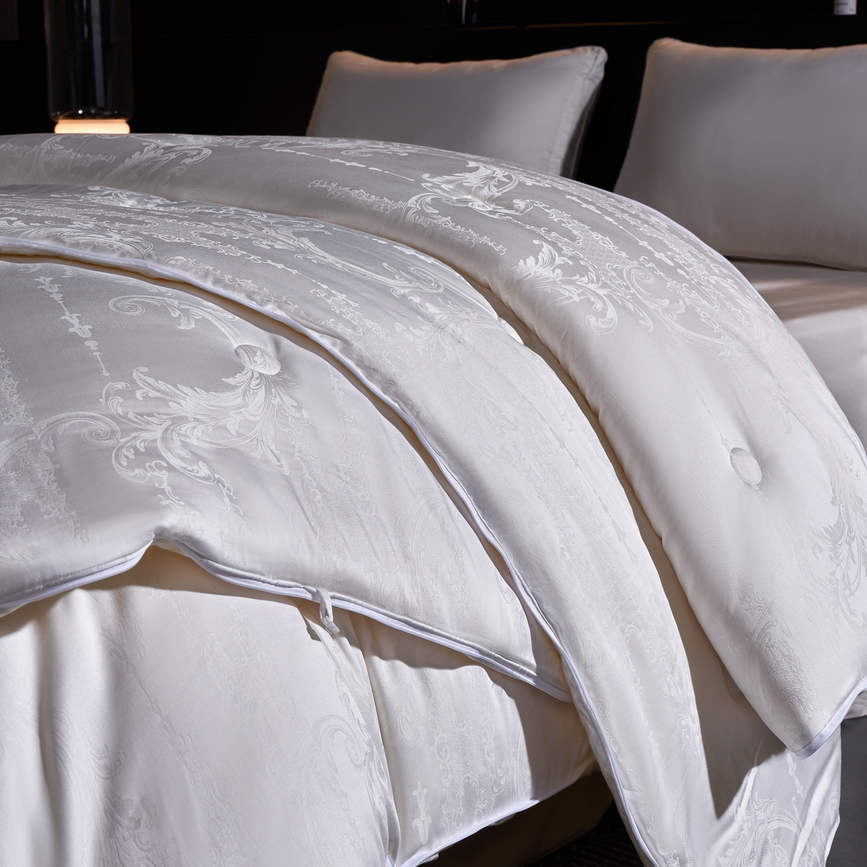 91家纺网 家纺一手货源 找家纺 朴罗 （ 原岚图） 2025新款生物基黄金大豆被二合一子母被立体加厚被芯多功能四季被 珠玉满堂 月光白