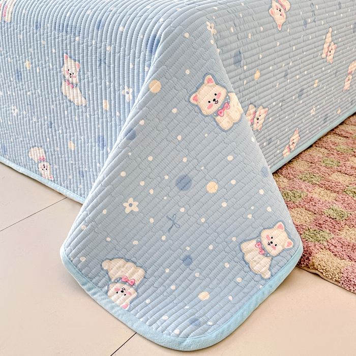 91家纺网 家纺一手货源 找家纺 岚吉家纺 2025新款全棉133*72宝宝绒棉加绒一面纯棉一面牛奶绒双面可用单床盖学生床床垫 床盖单件 泡芙狗狗