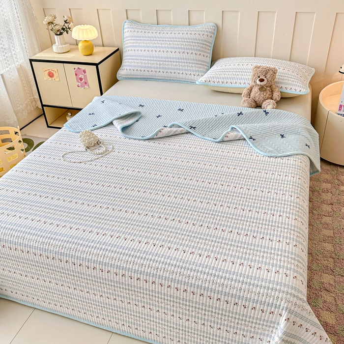 91家纺网 家纺一手货源 找家纺 岚吉家纺 2025新款全棉133*72宝宝绒棉加绒一面纯棉一面牛奶绒双面可用单床盖学生床床垫 床盖单件 樱桃花