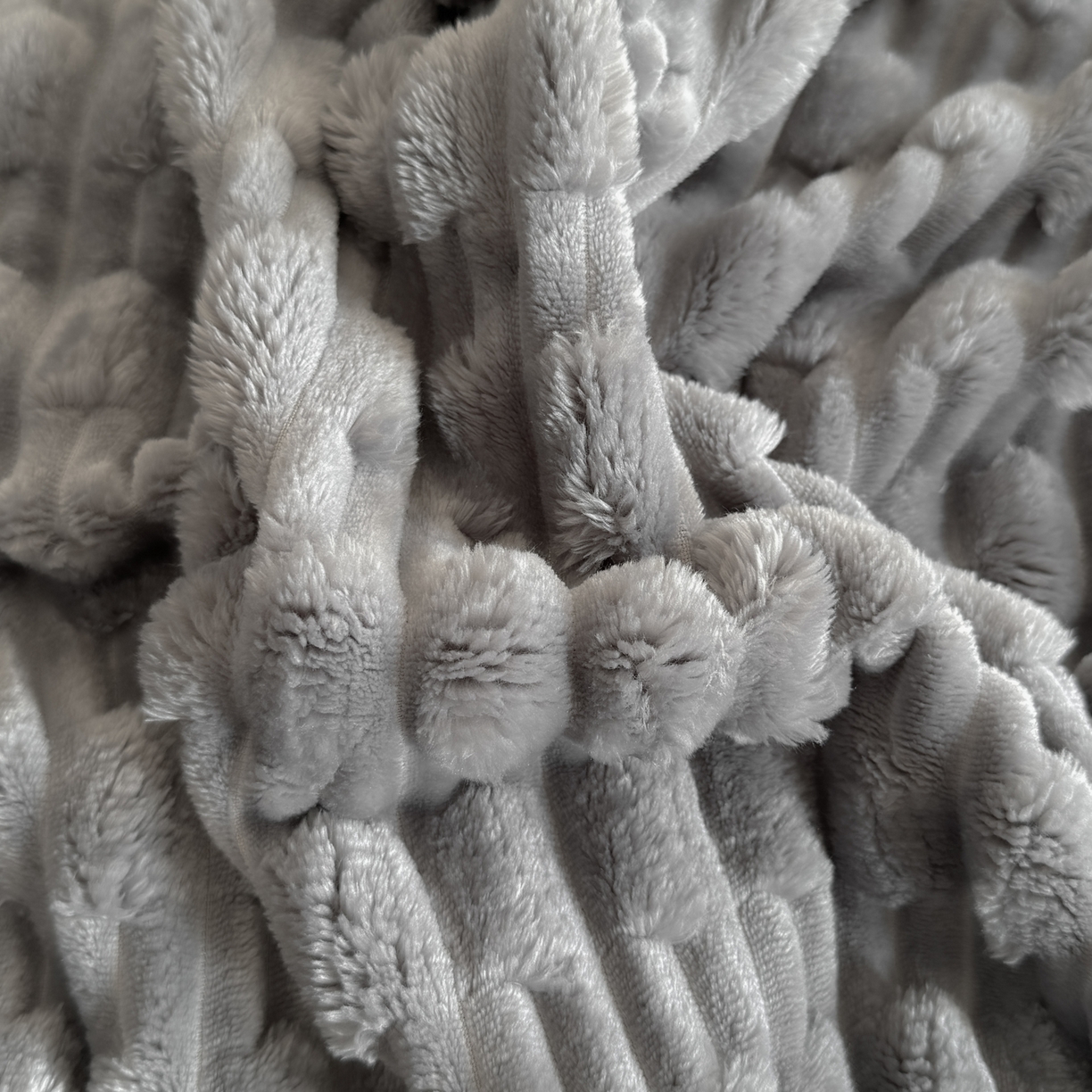 91家纺网 家纺一手货源 找家纺 （总）穆琪 2025新款高克重竹节绒毛毯兔毛绒办公家用多功能毯子