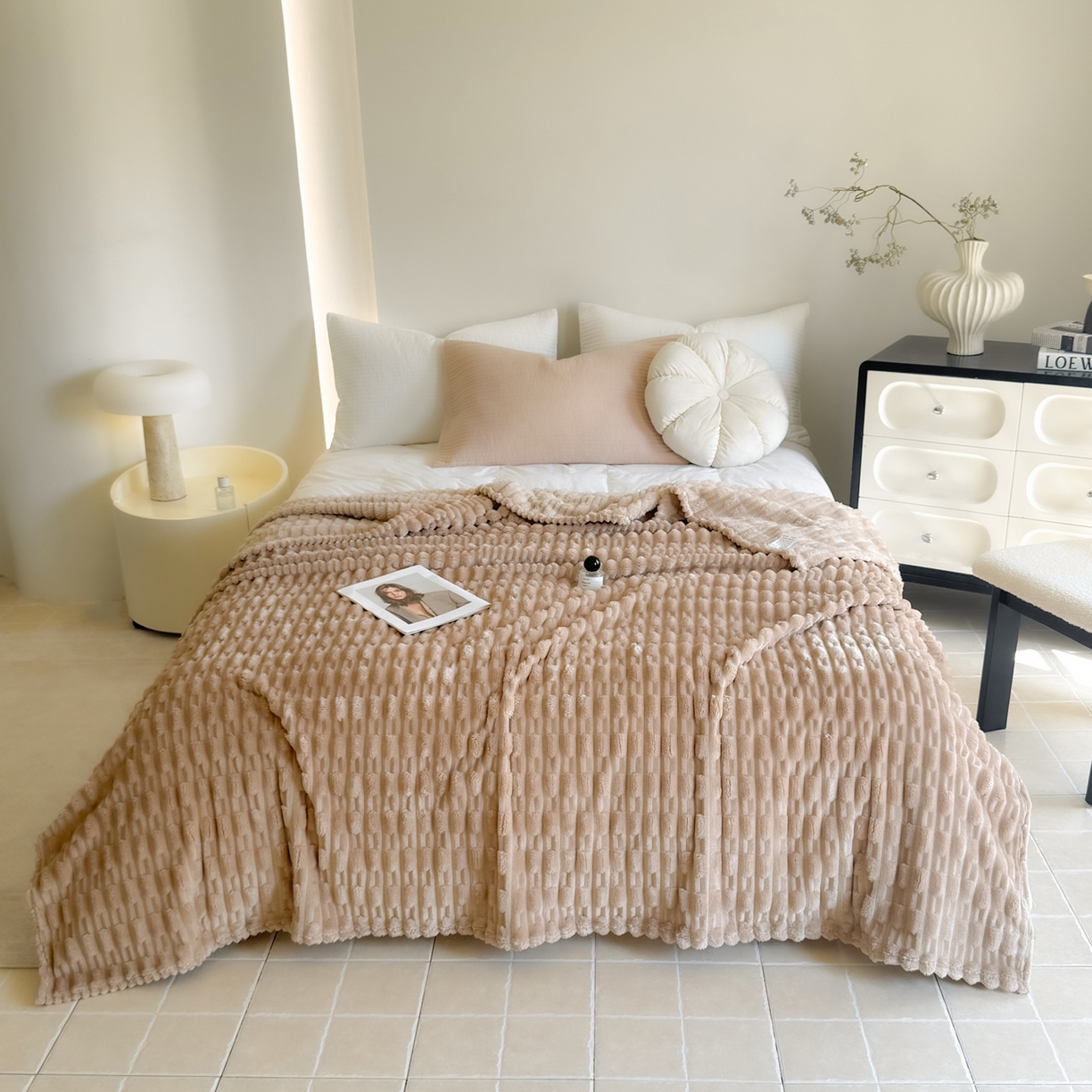 91家纺网 家纺一手货源 找家纺 （总）穆琪 2025新款高克重竹节绒毛毯兔毛绒办公家用多功能毯子