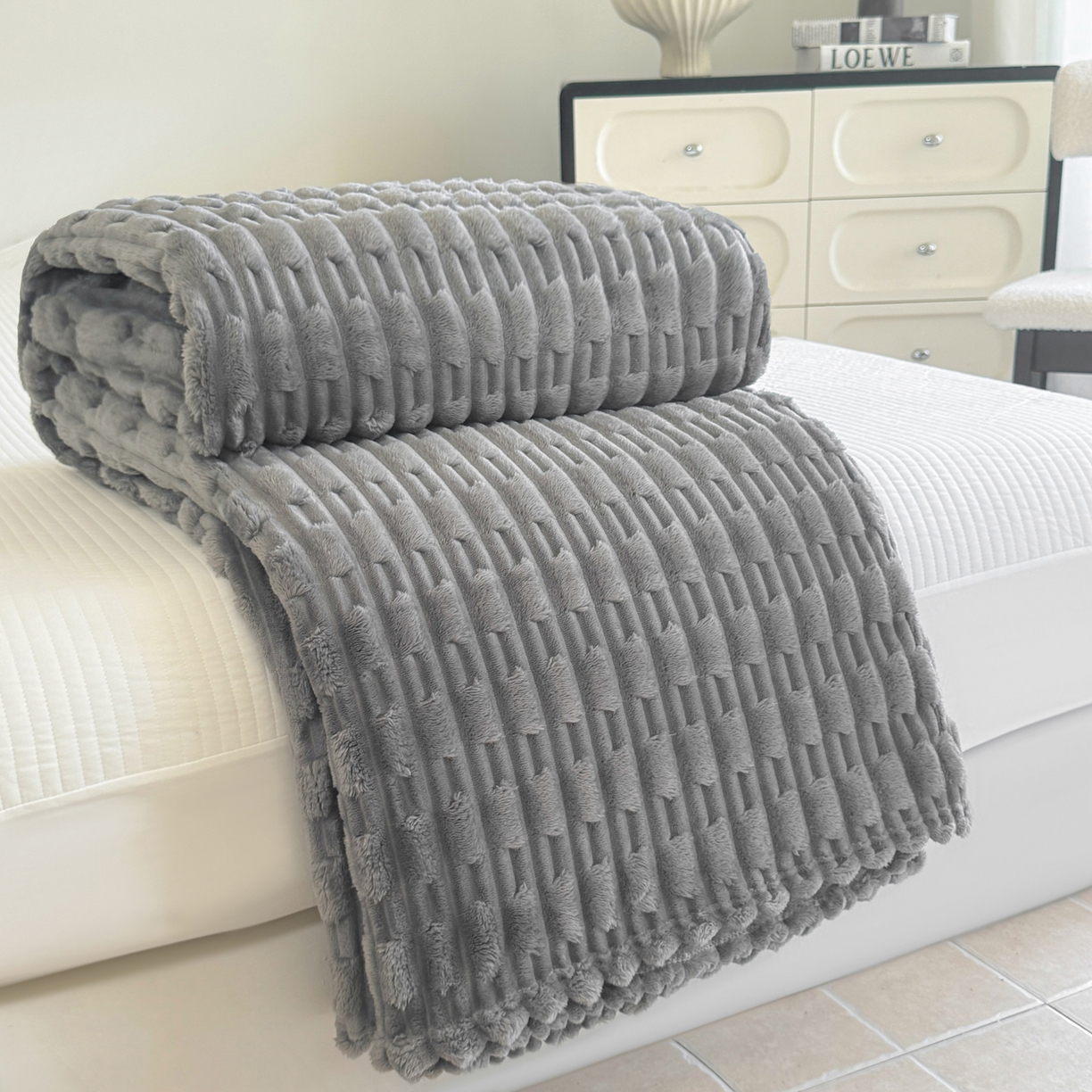 91家纺网 家纺一手货源 找家纺 穆琪 2025新款高克重竹节绒毛毯兔毛绒办公家用多功能毯子 薄暮灰