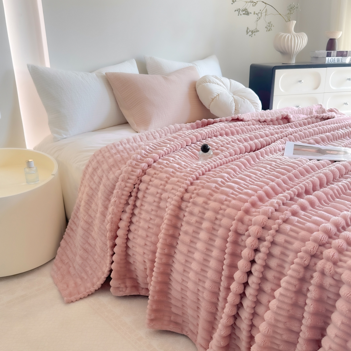 91家纺网 家纺一手货源 找家纺 穆琪 2025新款高克重竹节绒毛毯兔毛绒办公家用多功能毯子 珊瑚粉