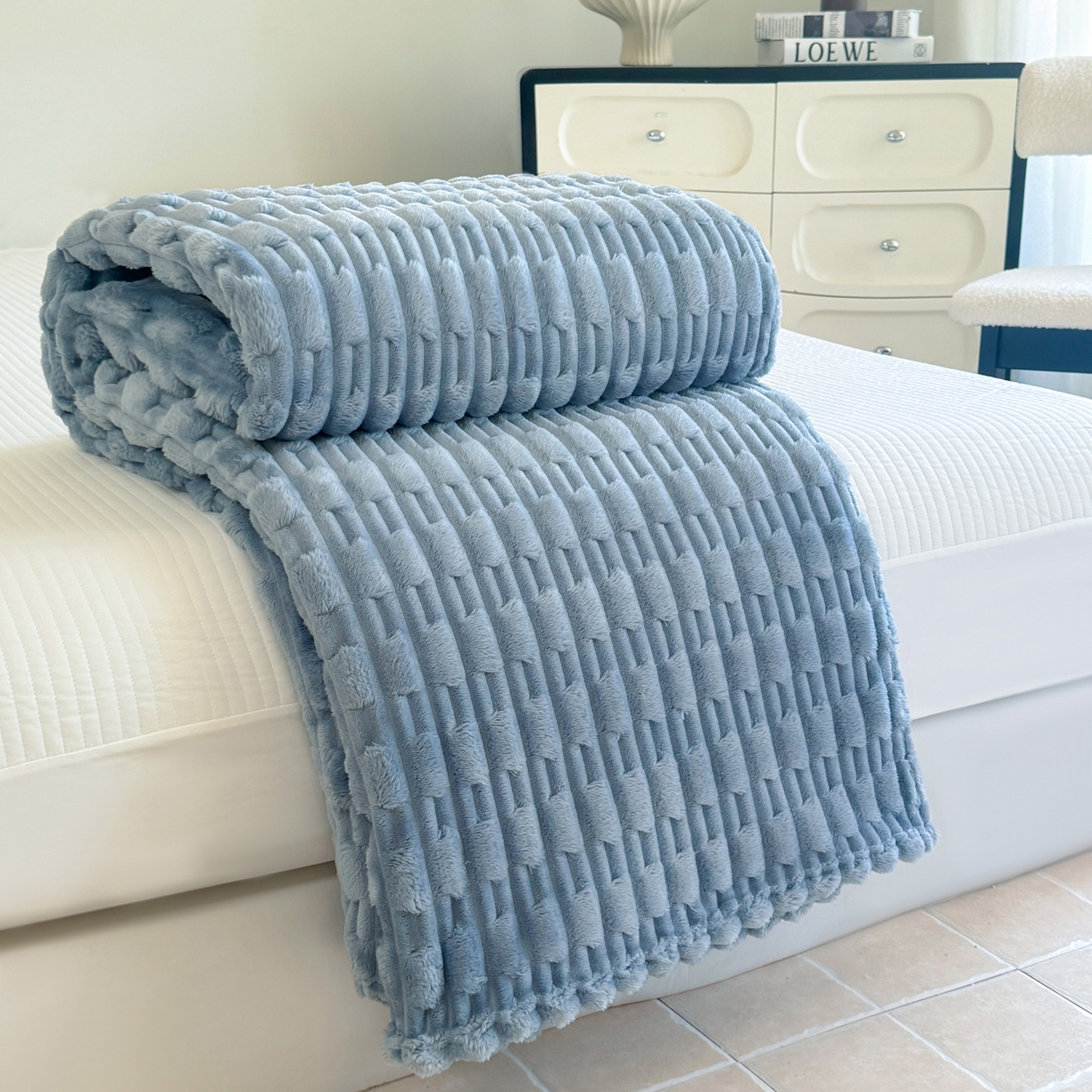 91家纺网 家纺一手货源 找家纺 穆琪 2025新款高克重竹节绒毛毯兔毛绒办公家用多功能毯子 晴山蓝