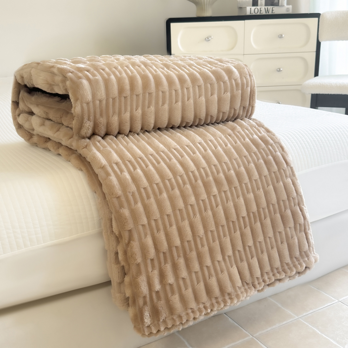 91家纺网 家纺一手货源 找家纺 穆琪 2025新款高克重竹节绒毛毯兔毛绒办公家用多功能毯子 奶茶棕