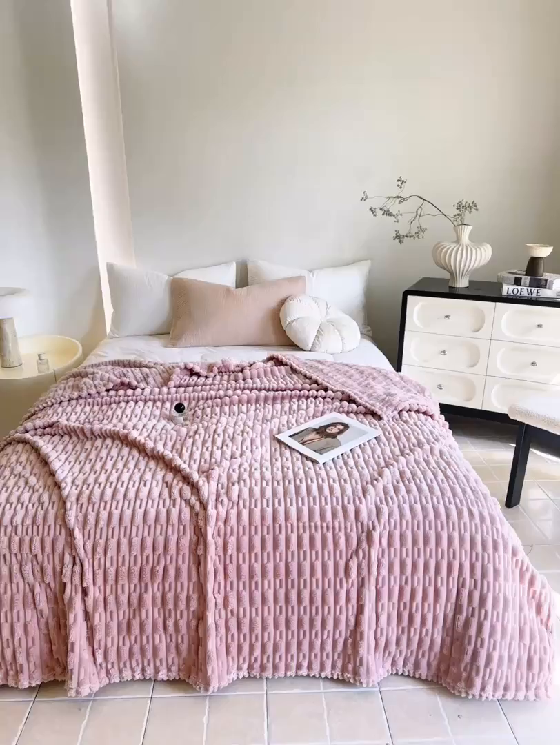 91家纺网 家纺一手货源 找家纺 穆琪 2025新款高克重竹节绒毛毯兔毛绒办公家用多功能毯子 珊瑚粉