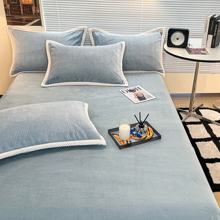 91家纺网 家纺一手货源 找家纺 （总）倾慕  2026新款3D立体雕花牛奶绒单枕套