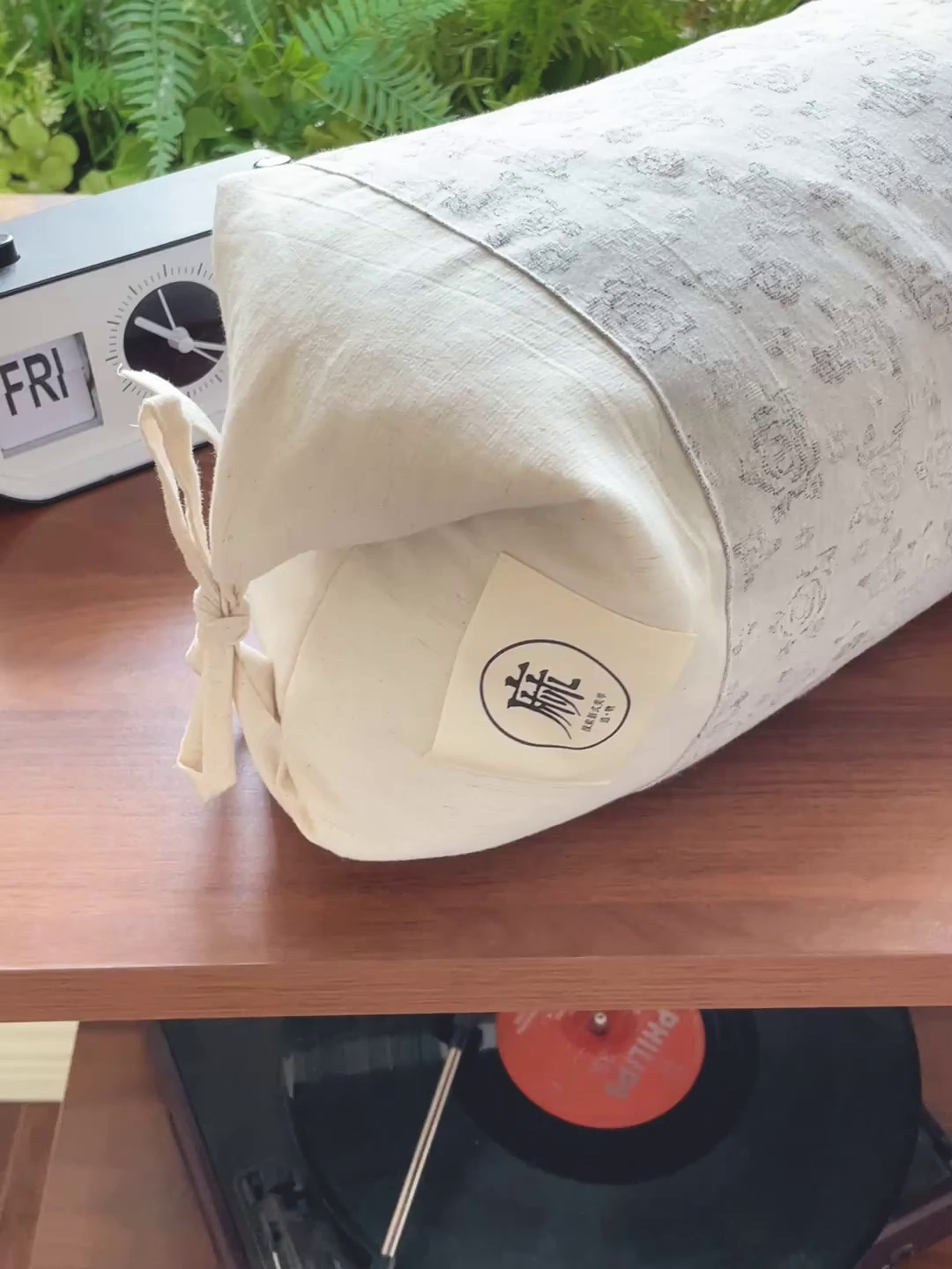 91家纺网 家纺一手货源 找家纺 亦帆枕芯 2025新款全棉纯棉棉麻提花枕头枕芯高低两用调节可拆洗荞麦枕芯加枕套 花朵灰-棉麻提花高低两用枕