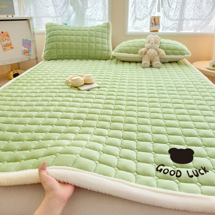 爱屋及屋 2025新款牛奶绒纯色床护垫-好运熊大床系列 草绿