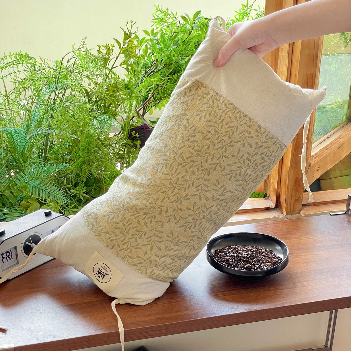 91家纺网 家纺一手货源 找家纺 亦帆枕芯 2025新款全棉纯棉棉麻提花枕头枕芯高低两用调节可拆洗荞麦枕芯加枕套 柳叶米黄-棉麻提花高低两用枕