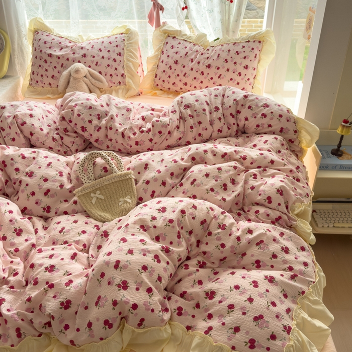 91家纺网 家纺一手货源 找家纺 思诺羽床笠 2025新款开学季法式花边A类双层纱木棉四件套 蔷薇花园