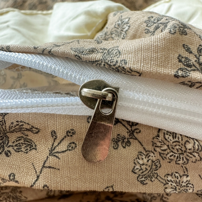 91家纺网 家纺一手货源 找家纺 思诺羽床笠 2025新款开学季法式花边A类双层纱木棉四件套 花涧溪