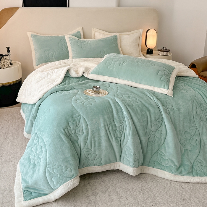 91家纺网 家纺一手货源 找家纺 雅诗帛 2025新款A类加厚加绒婴儿绒北极绒羽丝棉三层夹棉盖毯 薄雾绿【双面绒夹棉】