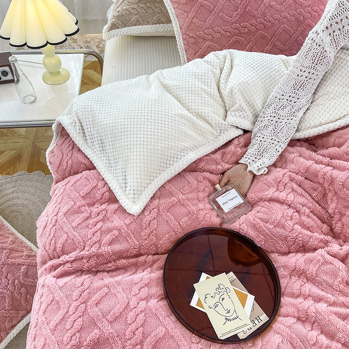 91家纺网 家纺一手货源 找家纺 （总）雅诗帛 冬季加绒四件套云朵绒法莱绒牛奶绒雕花绒水晶绒塔芙绒毛毯学生宿舍保暖加绒加厚珊瑚绒双面绒