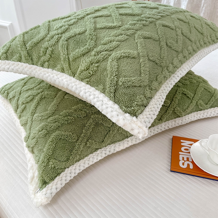 91家纺网 家纺一手货源 找家纺 雅诗帛 冬季加绒四件套云朵绒法莱绒牛奶绒雕花绒水晶绒塔芙绒毛毯学生宿舍保暖加绒加厚珊瑚绒双面绒 茶绿