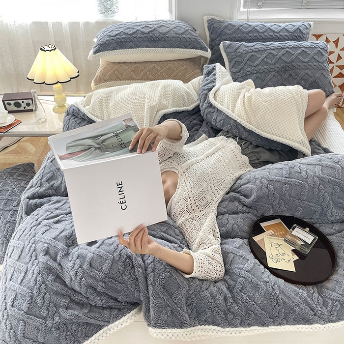 91家纺网 家纺一手货源 找家纺 雅诗帛 冬季加绒四件套云朵绒法莱绒牛奶绒雕花绒水晶绒塔芙绒毛毯学生宿舍保暖加绒加厚珊瑚绒双面绒 雾兰