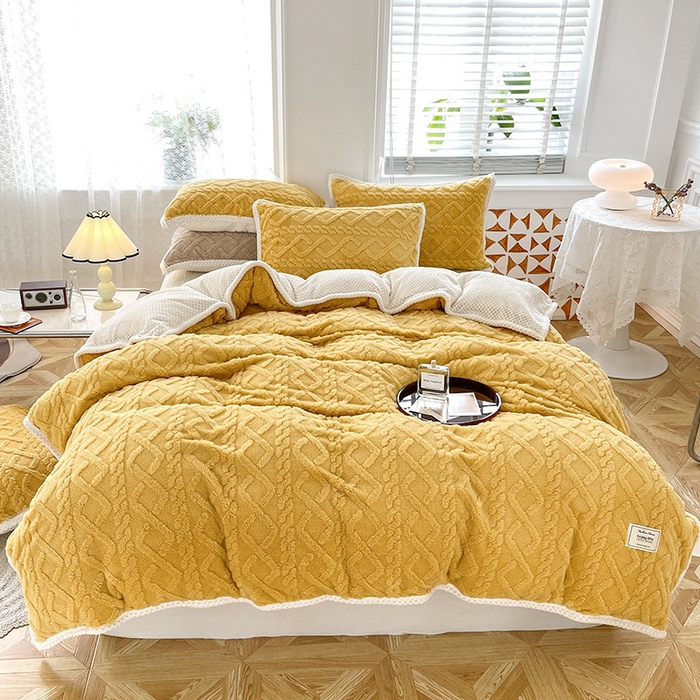 91家纺网 家纺一手货源 找家纺 雅诗帛 冬季加绒四件套云朵绒法莱绒牛奶绒雕花绒水晶绒塔芙绒毛毯学生宿舍保暖加绒加厚珊瑚绒双面绒 姜黄