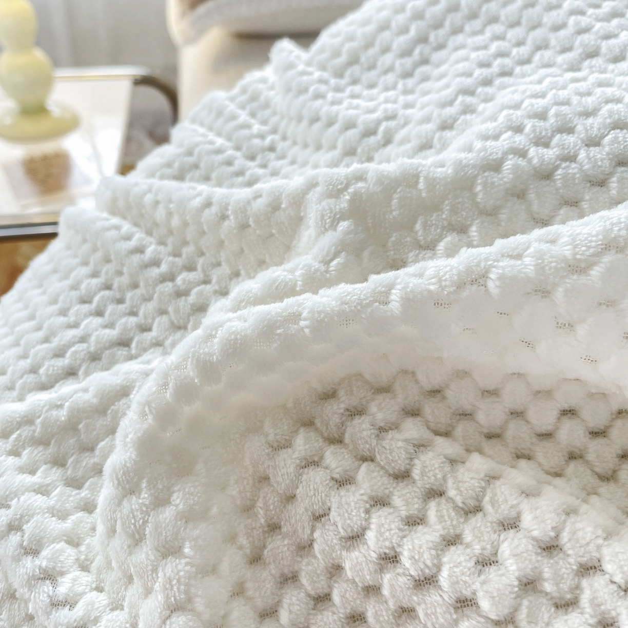 91家纺网 家纺一手货源 找家纺 雅诗帛 冬季加绒四件套云朵绒法莱绒牛奶绒雕花绒水晶绒塔芙绒毛毯学生宿舍保暖加绒加厚珊瑚绒双面绒 芋紫