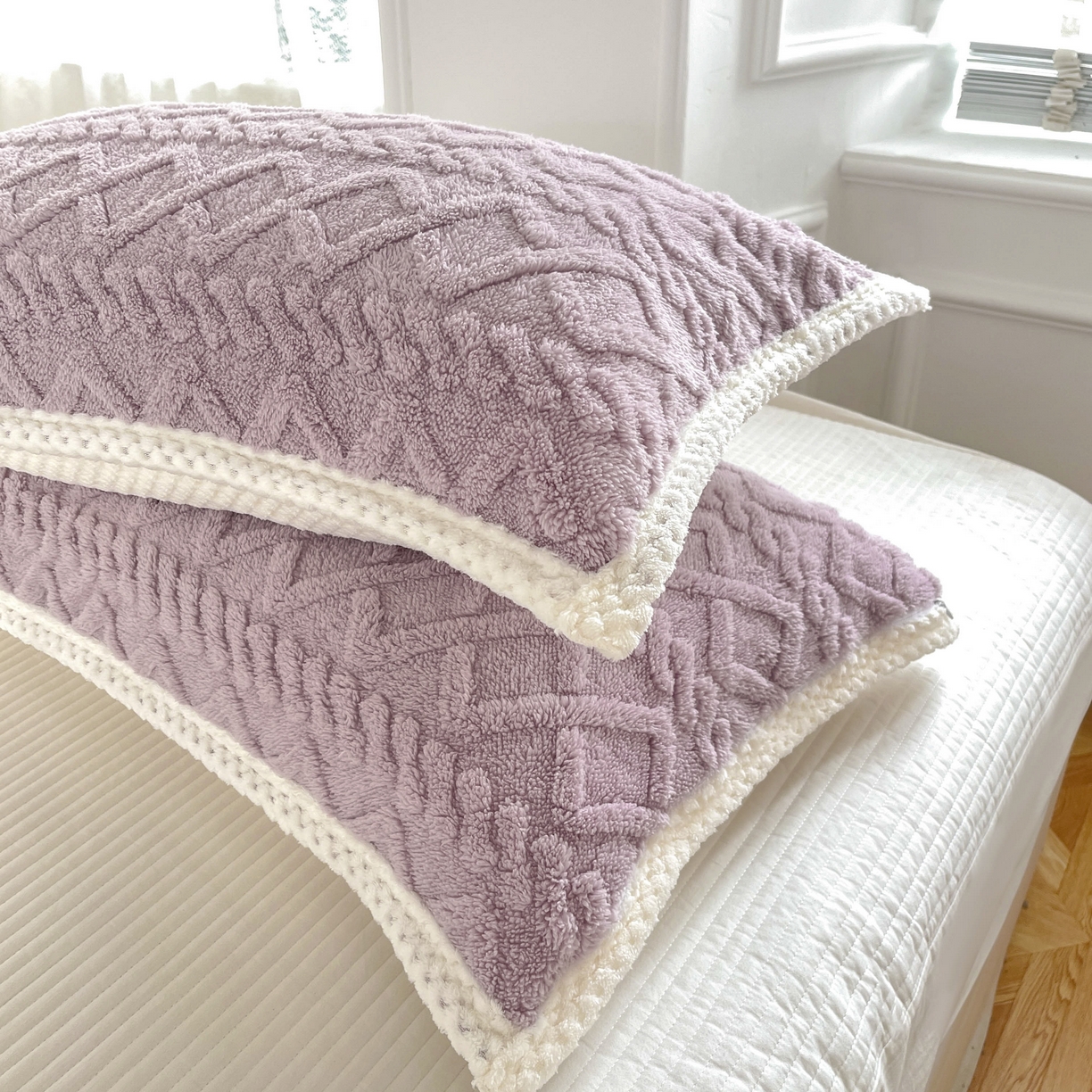 91家纺网 家纺一手货源 找家纺 雅诗帛 冬季加绒四件套云朵绒法莱绒牛奶绒雕花绒水晶绒塔芙绒毛毯学生宿舍保暖加绒加厚珊瑚绒双面绒 芋紫