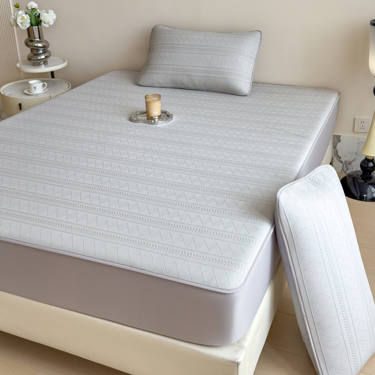 91家纺网 家纺一手货源 找家纺 （总）雅诗帛 2025新款A类柔感彩绒棉夹棉床笠-素菱笺