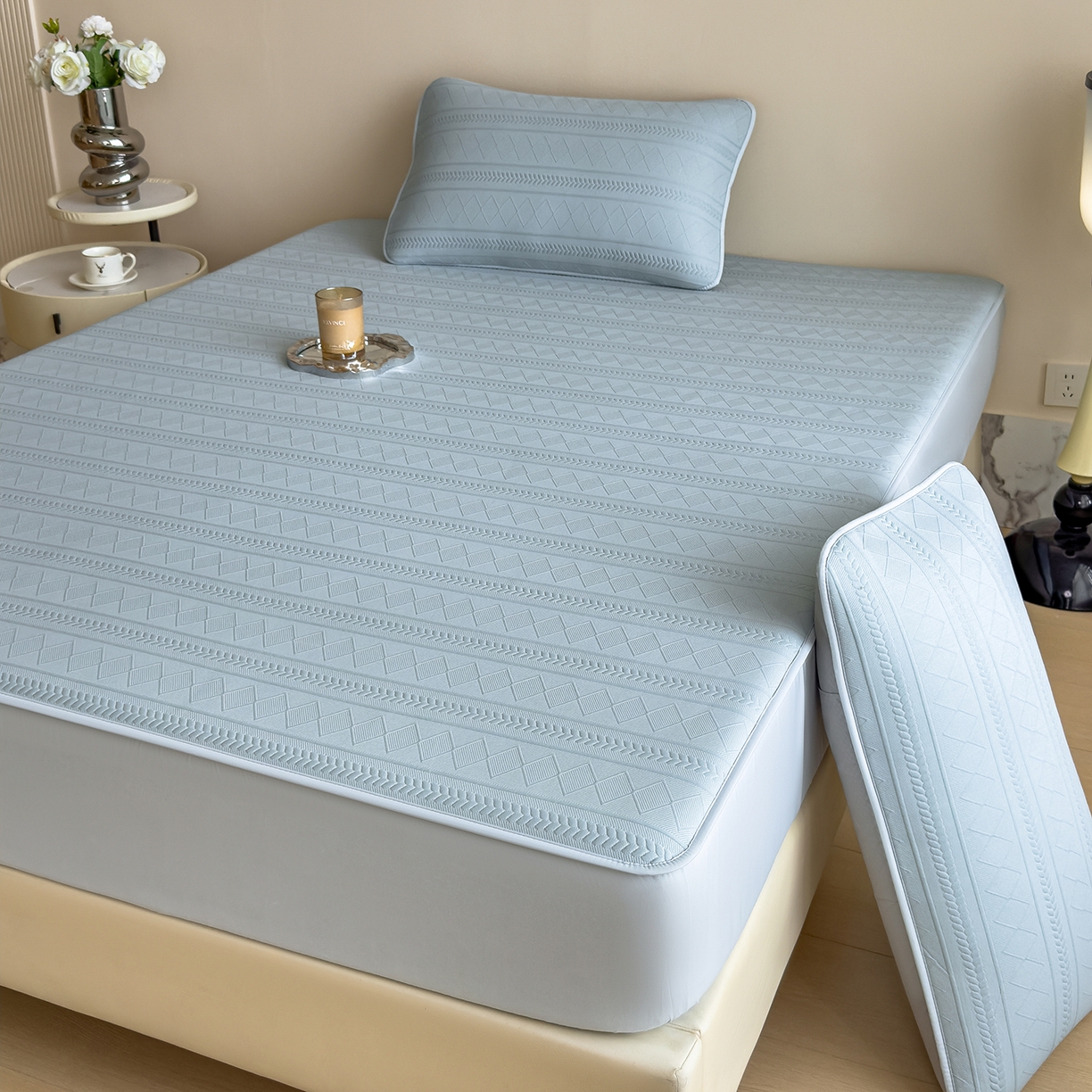 91家纺网 家纺一手货源 找家纺 雅诗帛 2025新款A类柔感彩绒棉夹棉床笠-素菱笺 素菱笺-青釉蓝