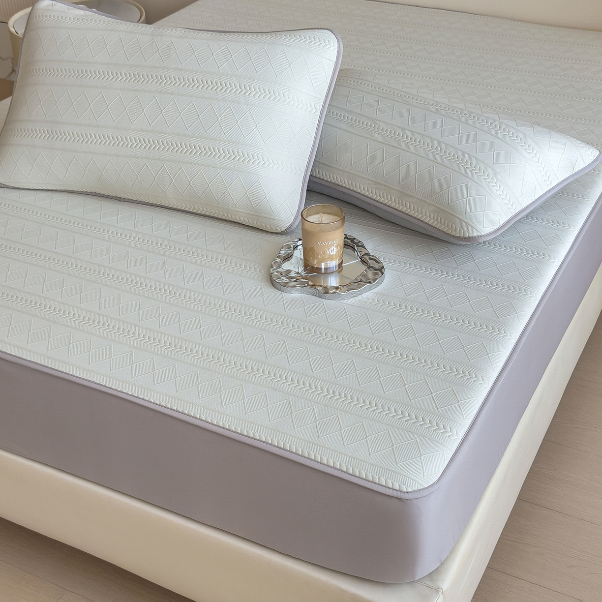 91家纺网 家纺一手货源 找家纺 雅诗帛 2025新款A类柔感彩绒棉夹棉床笠-素菱笺 素菱笺-纱雾青