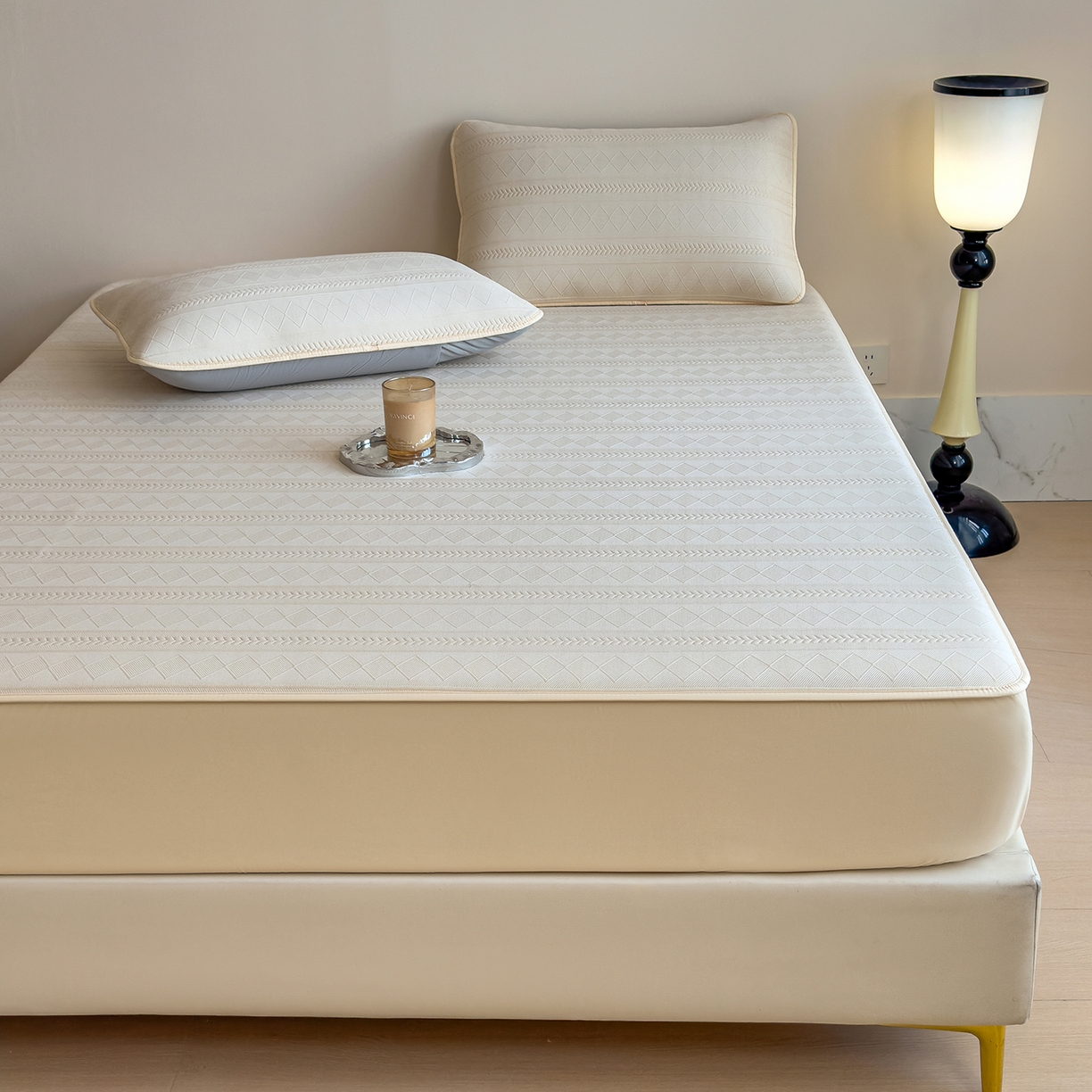 91家纺网 家纺一手货源 找家纺 雅诗帛 2025新款A类柔感彩绒棉夹棉床笠-素菱笺 素菱笺-麦米黄