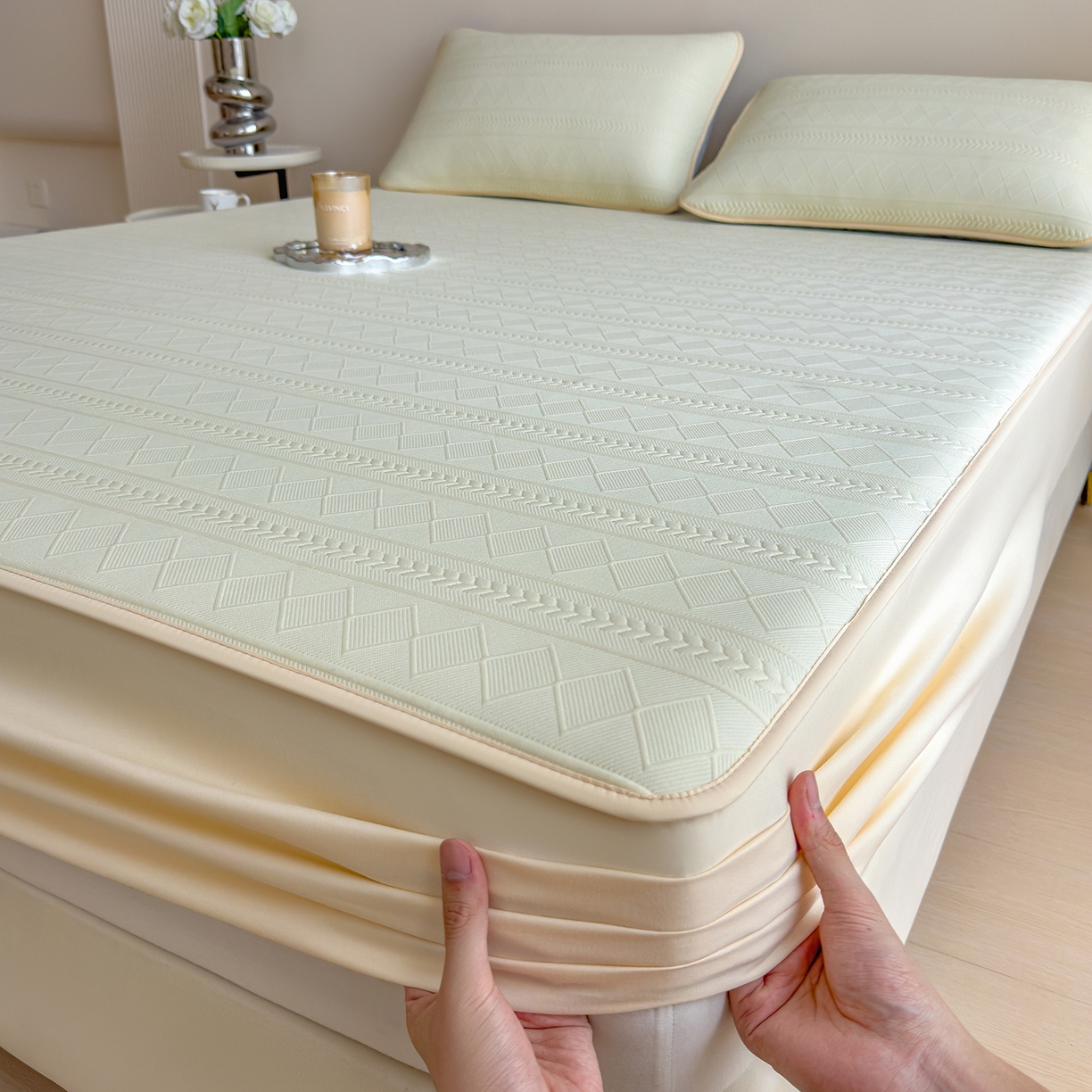 91家纺网 家纺一手货源 找家纺 雅诗帛 2025新款A类柔感彩绒棉夹棉床笠-素菱笺 素菱笺-麦浪黄