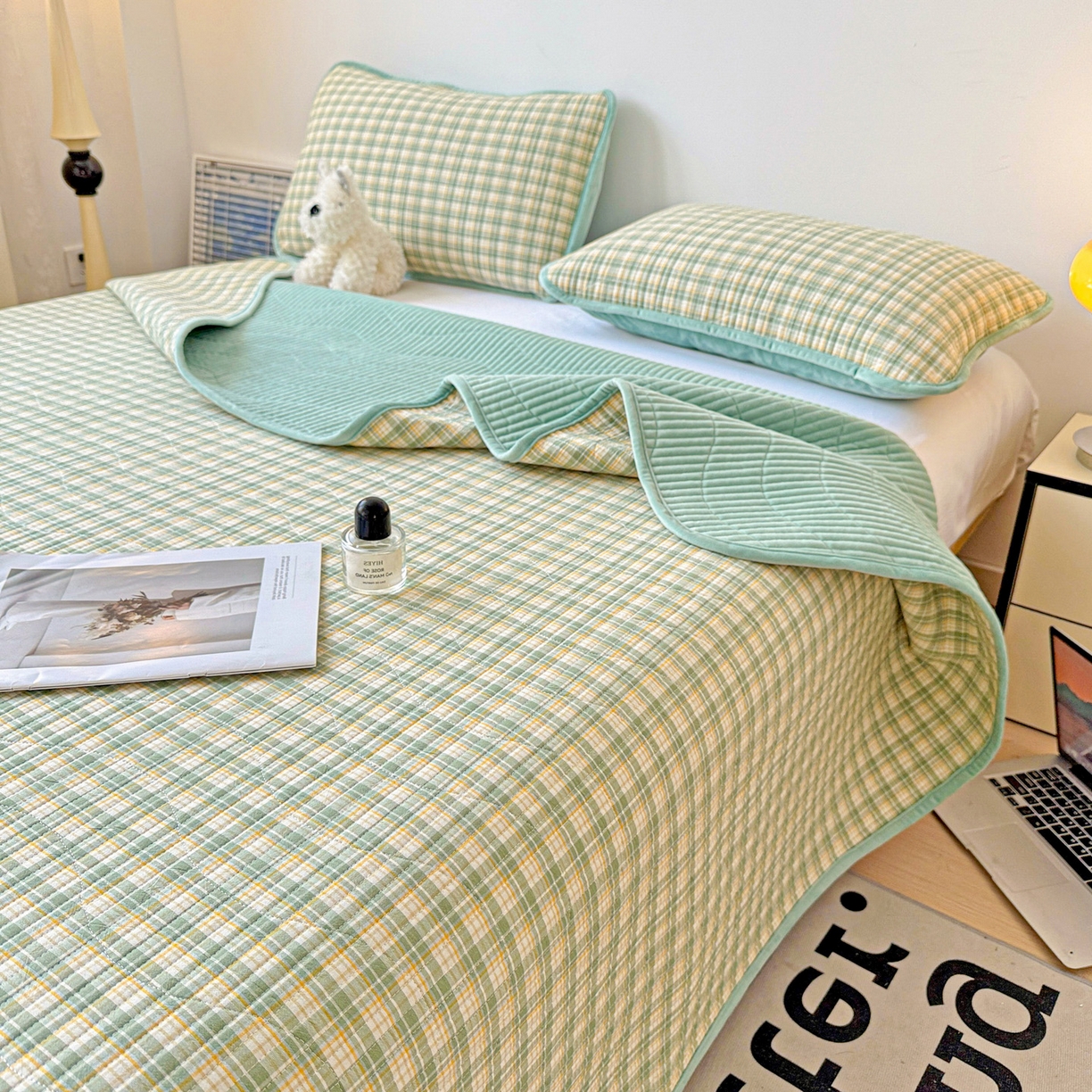 91家纺网 家纺一手货源 找家纺 雅诗帛 2025新款无印风全棉色织水洗棉加厚婴儿绒床盖单件格纹简约夹棉炕盖床盖三件套 青柠绿