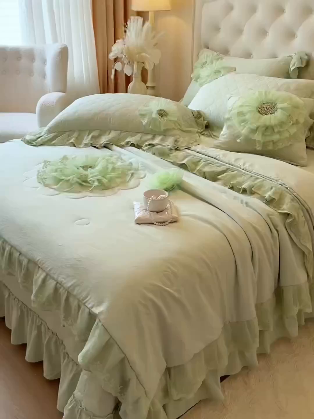 91家纺网 家纺一手货源 找家纺 罗优家纺 2025新款多功能可装被芯花朵可拆卸夏被四件套 绿色