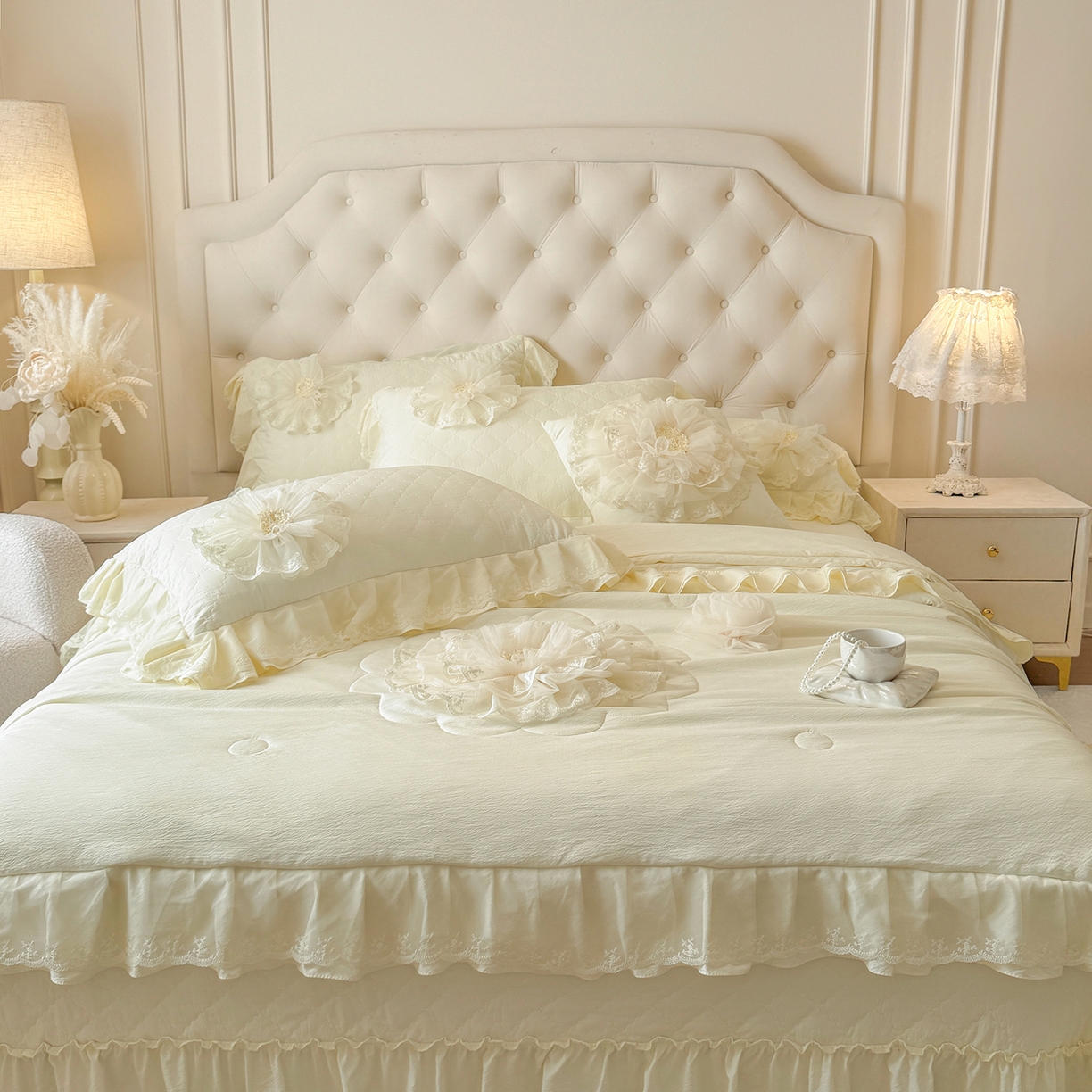 91家纺网 家纺一手货源 找家纺 罗优家纺 2025新款多功能可装被芯花朵可拆卸夏被四件套 米白