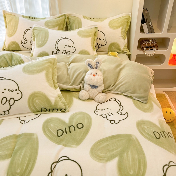 91家纺网 家纺一手货源 找家纺 倾慕  2026新款高克重时尚印花牛奶绒系列 爱心小龙