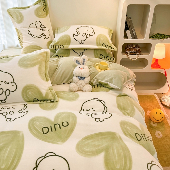 91家纺网 家纺一手货源 找家纺 倾慕  2026新款高克重时尚印花牛奶绒系列 爱心小龙