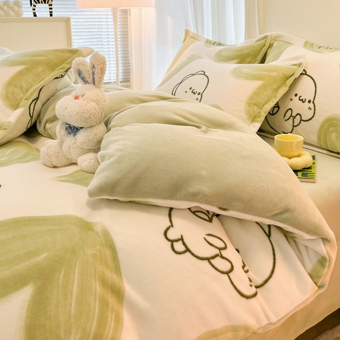 91家纺网 家纺一手货源 找家纺 倾慕  2026新款高克重时尚印花牛奶绒系列 爱心小龙