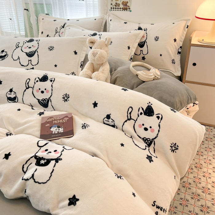 91家纺网 家纺一手货源 找家纺 倾慕  2026新款高克重时尚印花牛奶绒系列 动感小狗