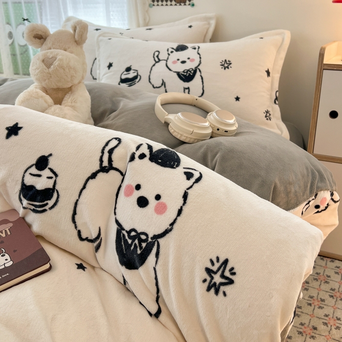 91家纺网 家纺一手货源 找家纺 倾慕  2026新款高克重时尚印花牛奶绒系列 动感小狗