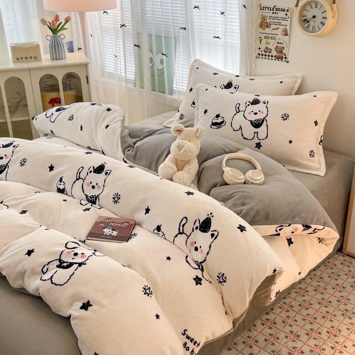 91家纺网 家纺一手货源 找家纺 倾慕  2026新款高克重时尚印花牛奶绒系列 动感小狗