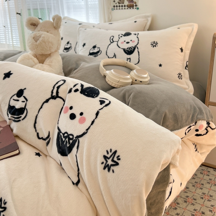 91家纺网 家纺一手货源 找家纺 倾慕  2026新款高克重时尚印花牛奶绒系列 动感小狗