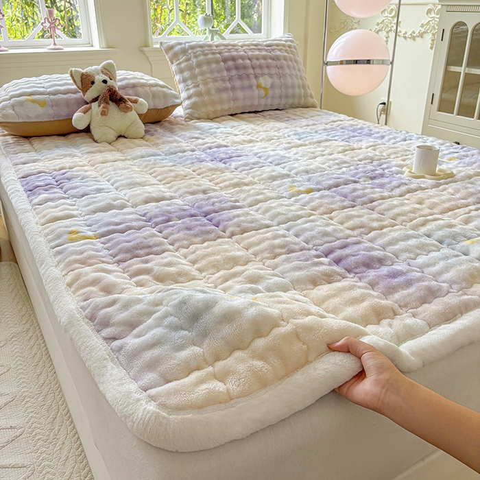 91家纺网 家纺一手货源 找家纺 2025新款印花泡泡兔毛绒床垫学生宿舍床褥软垫 彩色星空