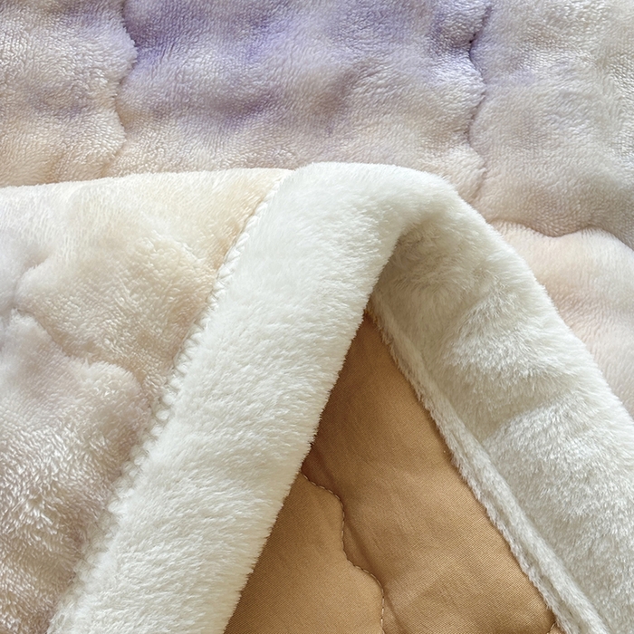 91家纺网 家纺一手货源 找家纺 2025新款印花泡泡兔毛绒床垫学生宿舍床褥软垫 彩色星空