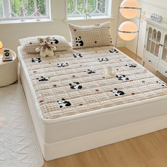 91家纺网 家纺一手货源 找家纺 2025新款印花泡泡兔毛绒床垫学生宿舍床褥软垫 熊猫-咖