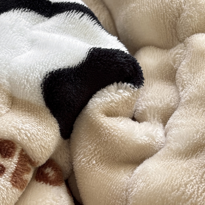 91家纺网 家纺一手货源 找家纺 2025新款印花泡泡兔毛绒床垫学生宿舍床褥软垫 熊猫-咖