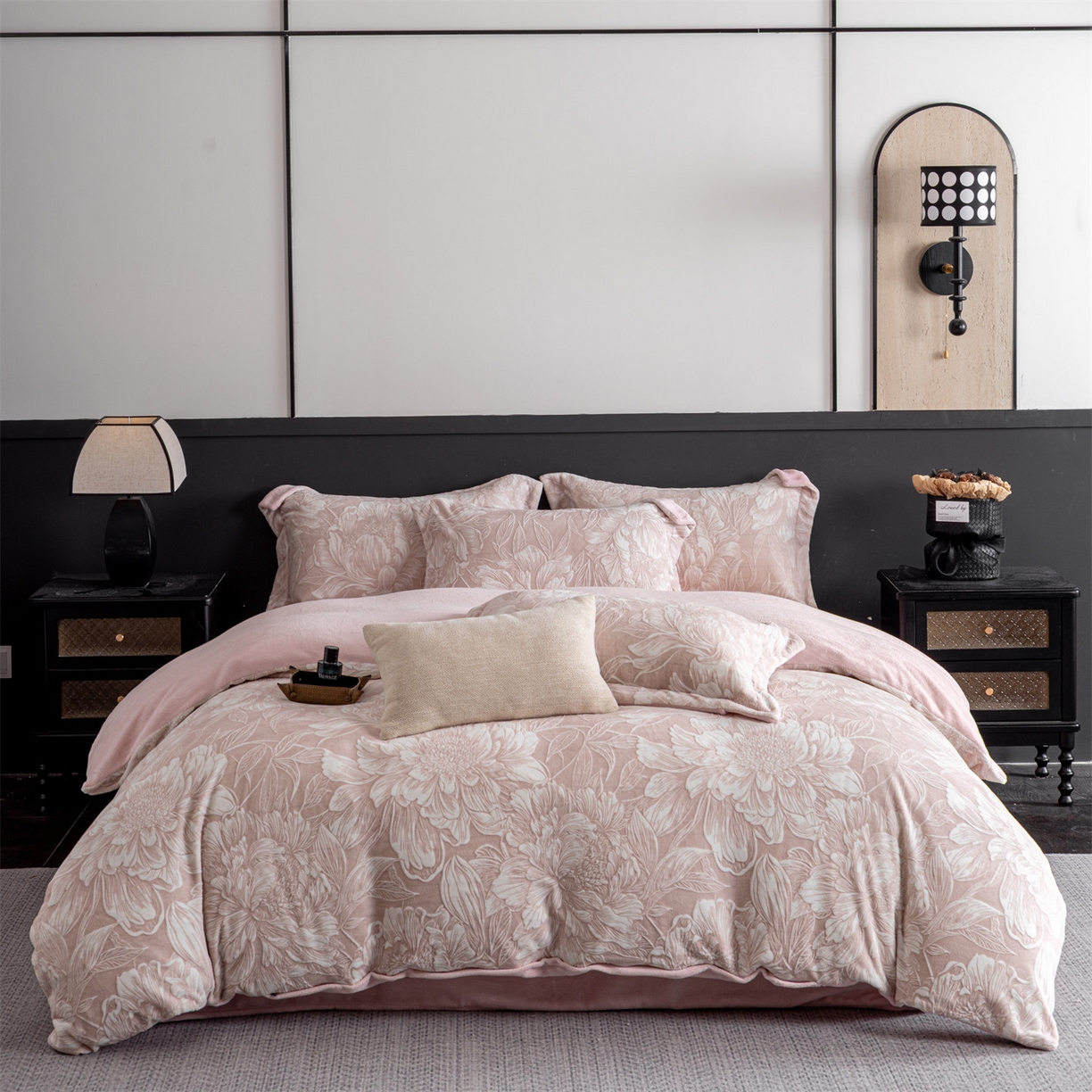 罗优家纺 2025新款牛奶绒雕花绒四件套 芳华绮丽-粉