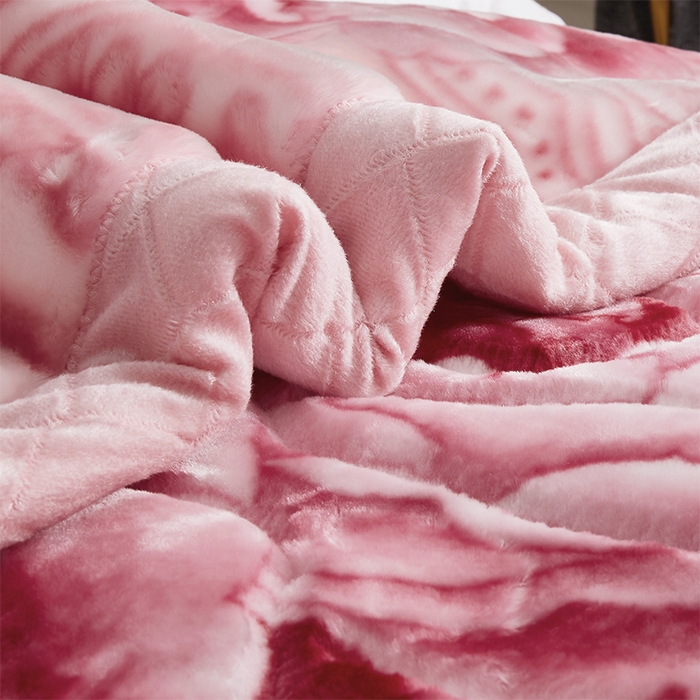 91家纺网 家纺一手货源 找家纺 雅诗帛 【2025年新款】双层加厚冬季毛毯拉舍尔毛毯加绒特厚婚庆结婚送礼毯子盖毯珊瑚绒 牡丹仙子-粉