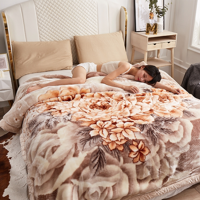 91家纺网 家纺一手货源 找家纺 雅诗帛 【2025年新款】双层加厚冬季毛毯拉舍尔毛毯加绒特厚婚庆结婚送礼毯子盖毯珊瑚绒 牡丹仙子-咖