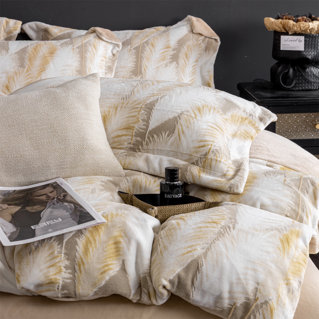 91家纺网 家纺一手货源 找家纺 罗优家纺 2025新款牛奶绒雕花绒四件套 芦苇花